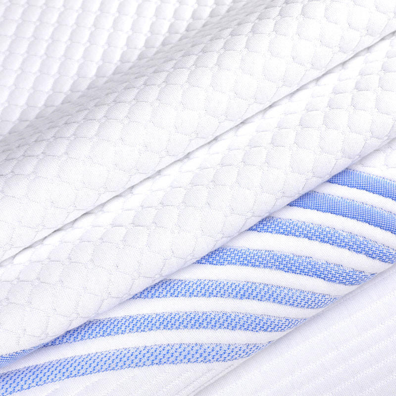 Tela de colchón de punto de doble cara totalmente de poliéster a rayas azules y blancas